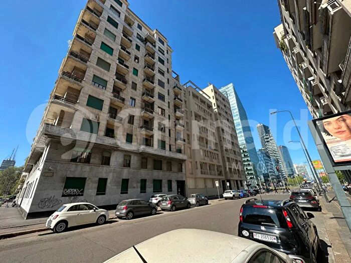 Appartamento con 5 locali in vendita in Piazza della Repubblica, Milano