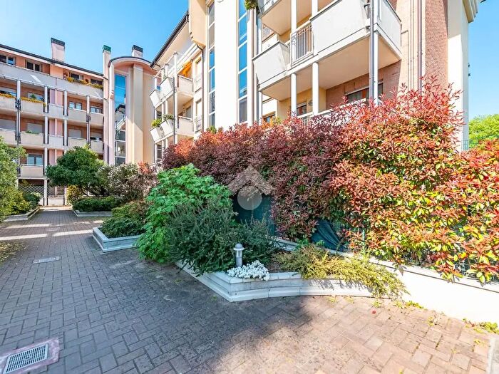 Appartamento bilocale in vendita in Via Don Erasmo Valenti, Rescaldina