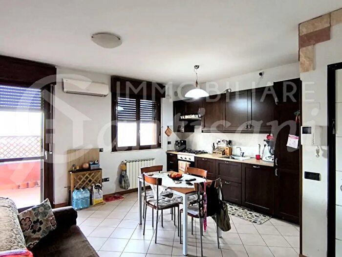 Appartamento trilocale in vendita in Via Flavio Stilicone, Firenze