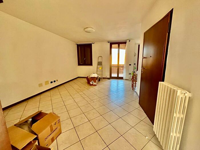 Appartamento trilocale in affitto in Ventoso, Scandiano