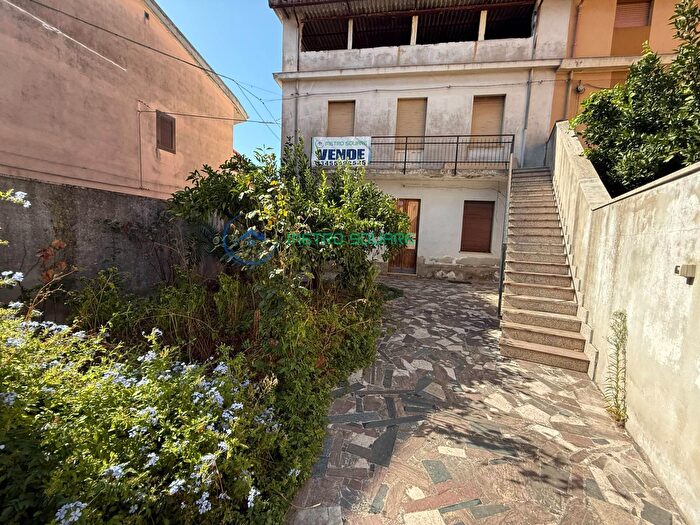 Casa con 9 locali in vendita in Via Zeppara, Guspini