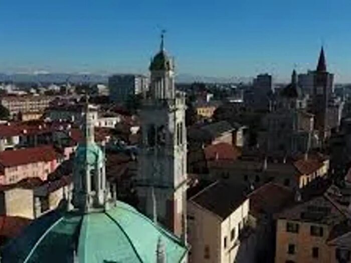 Appartamento bilocale in affitto in Via Gioacchino Rossini, Busto Arsizio