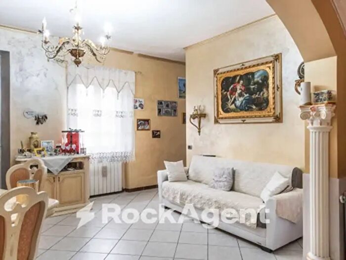 Casa trilocale in vendita in Via Molino dAgogna, Galliavola