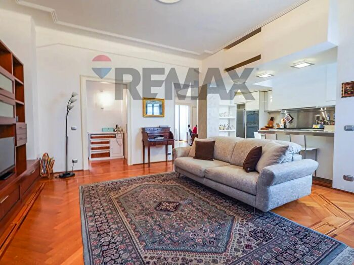Appartamento quadrilocale in vendita in Via Locatelli, Bergamo