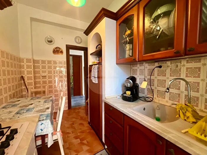 Appartamento trilocale in vendita in Pomezia