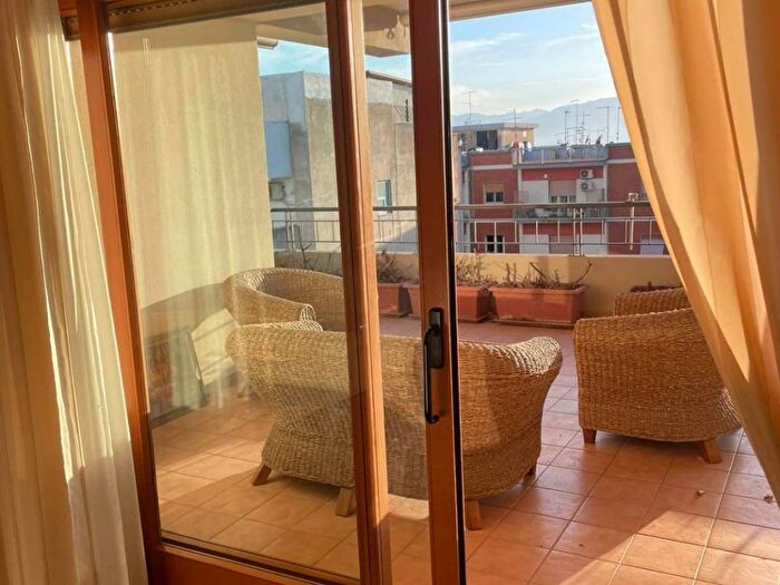 Casa trilocale in affitto in Via Italia, Santa Caterina San Brunello, Reggio Calabria