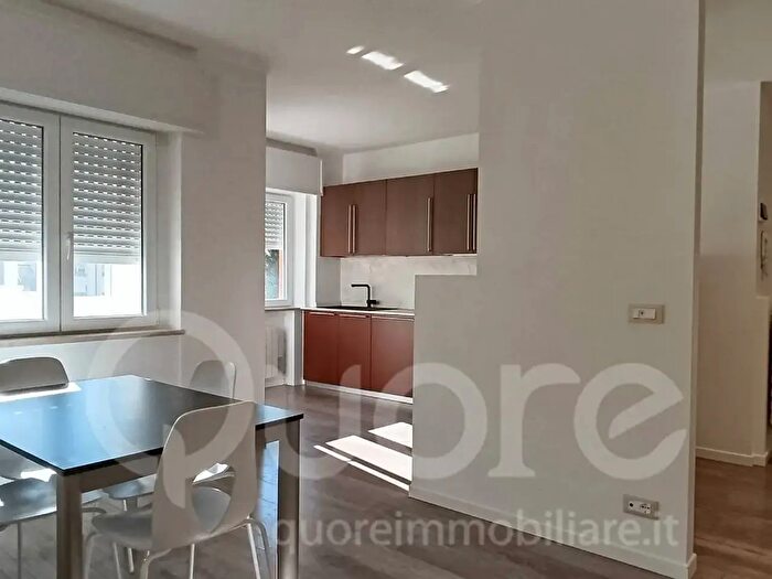 Appartamento con 5 locali in vendita in Viale Ungheria, Udine