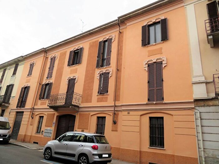 Appartamento trilocale in affitto in Centro Stazione, Novara