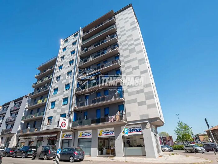 Appartamento quadrilocale in vendita in Via Mario Pellegrini, Vignola