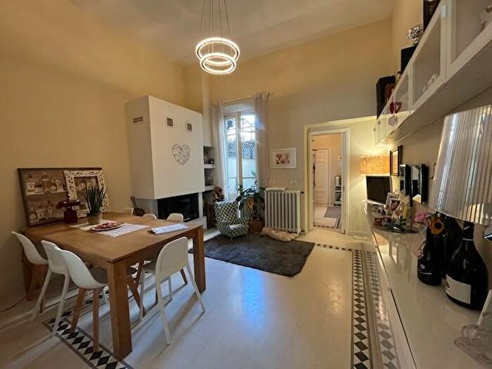 Casa con 6 locali in vendita in Viareggio