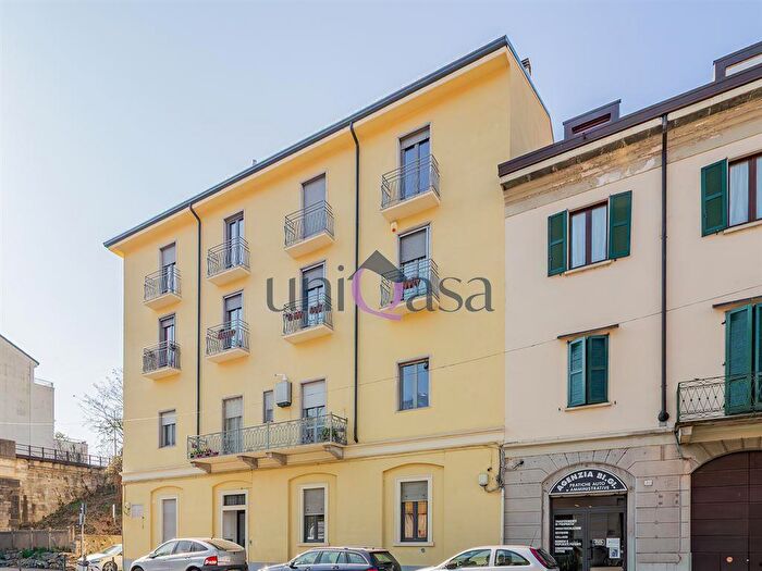 Appartamento quadrilocale in vendita in Corso Martiri della Liberazione, Lecco