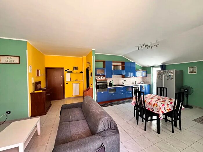 Appartamento in vendita in Via delle Betulle, Milano