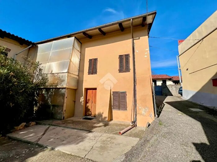 Casa quadrilocale in vendita in Via Olivasso, Pino D'Asti