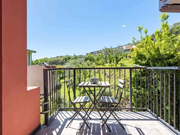 Appartamento trilocale in affitto in Via Fratelli Betti, Funivia, Rapallo