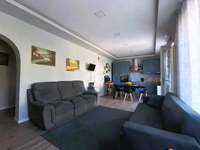 Appartamento trilocale in vendita in Via Zuccolo, Civitanova Marche
