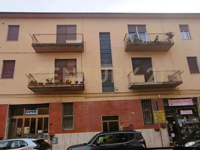 Appartamento con 6 locali in vendita in Via Tripoli, Grosseto