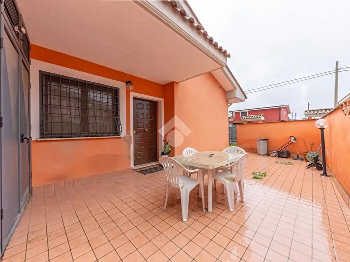 Casa trilocale in vendita in Via SantElpidio a Mare, Roma