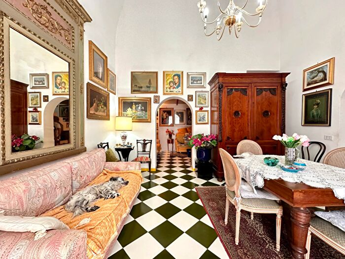 Casa quadrilocale in vendita in Terrasini Via della Rimembranza, Terrasini