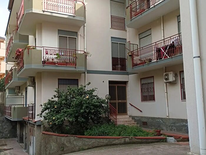 Appartamento bilocale in vendita in Via Cavour, SantAlessio Siculo