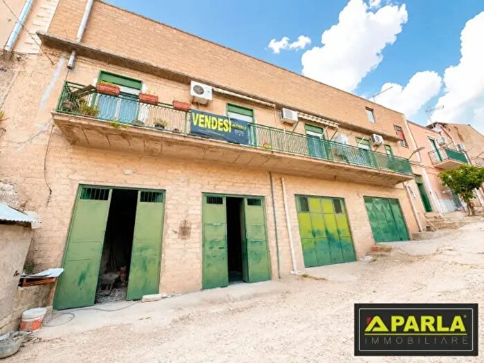 Casa con 5 locali in vendita in Via delle Spine, Canicatti'