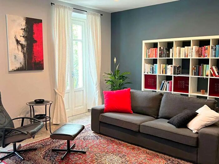 Appartamento trilocale in affitto in Piazza Vittorio Veneto, Mergozzo