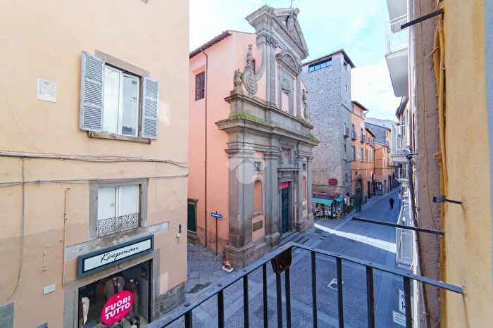 Appartamento quadrilocale in vendita in Corso Italia, Viterbo