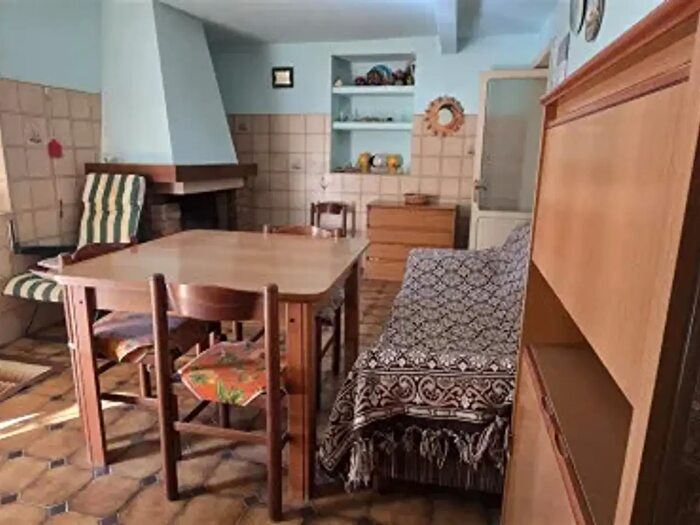 Casa quadrilocale in vendita in Via Principale, Mozzagrogna