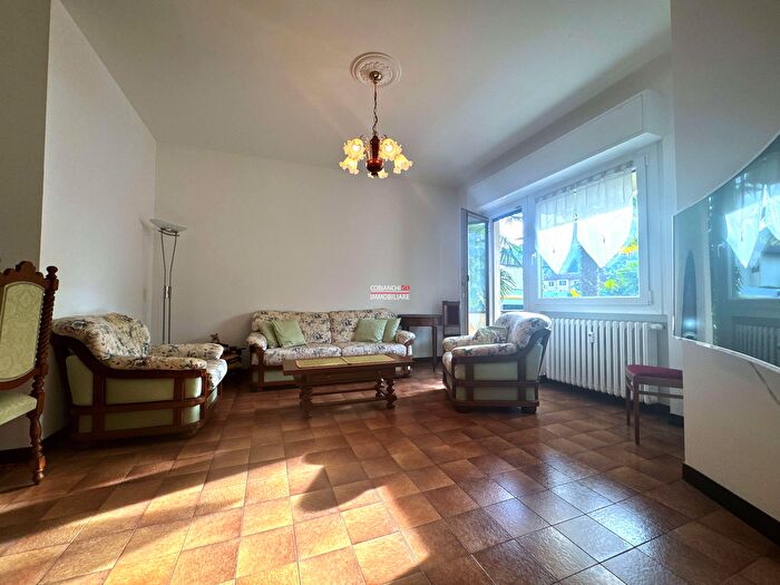 Appartamento trilocale in vendita in Corso Giuseppe Garibaldi, Baveno