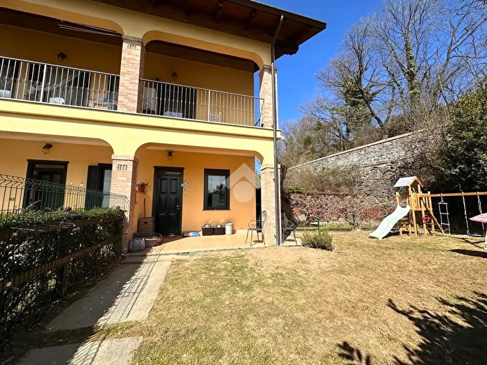 Casa con 5 locali in vendita in Via Sertorio, Giaveno