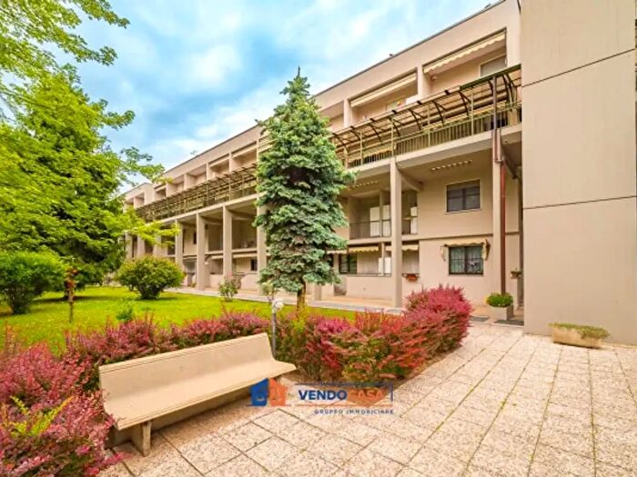 Appartamento con 5 locali in vendita in Via Velso Mucci, Bra