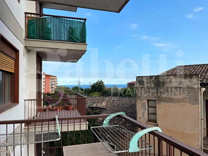 Appartamento quadrilocale in vendita in Via del Canalicchio, Tremestieri Etneo