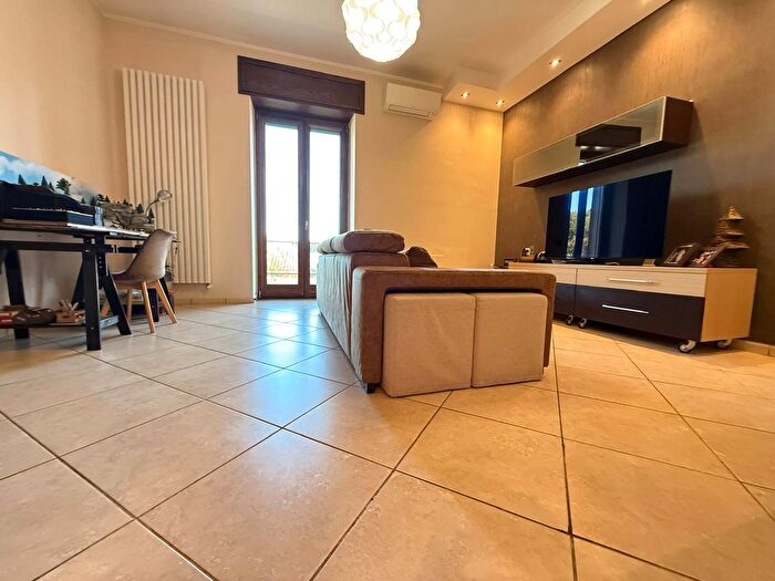 Appartamento trilocale in vendita in Via Carlo Santagata, Caserta