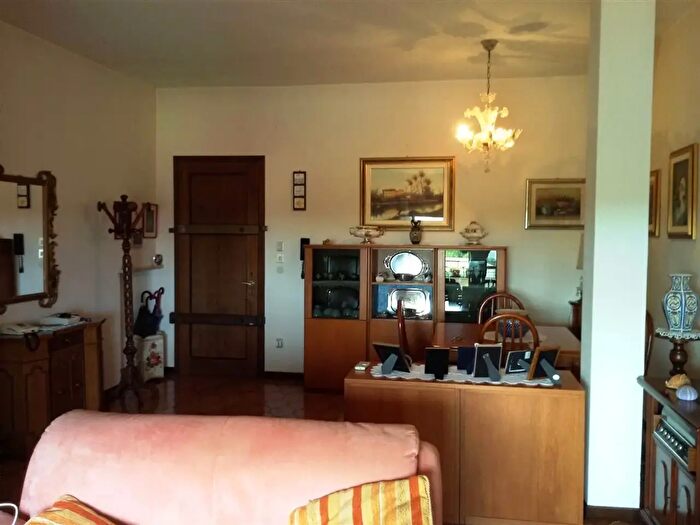 Appartamento quadrilocale in vendita in Adria Via Badini, Adria