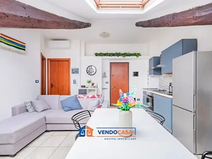 Appartamento trilocale in vendita in Via Cumiana, Torino