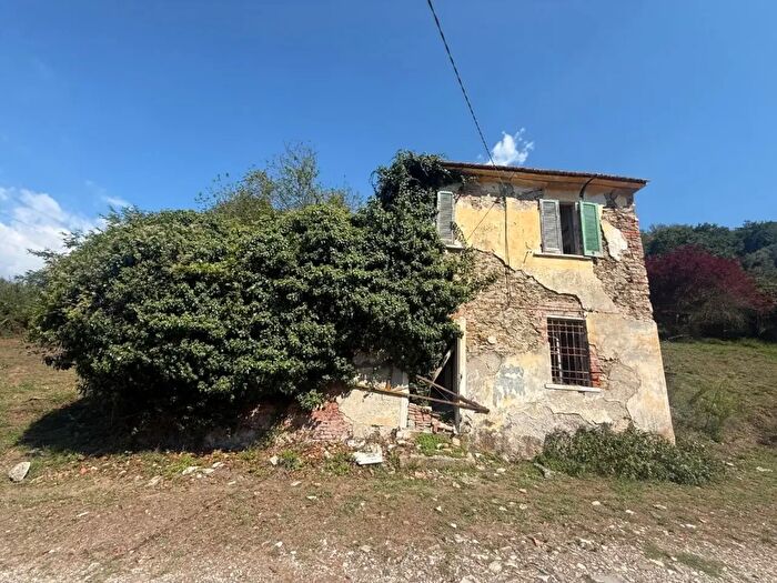 Casa trilocale in vendita in a della Lucertola, Carrara