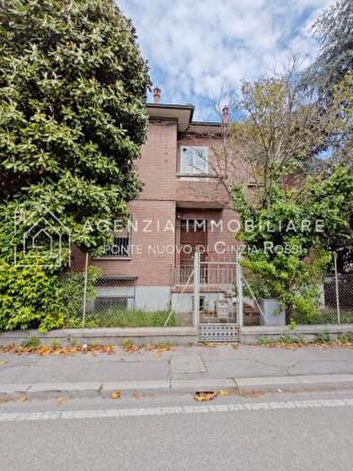 Casa con 6 locali in vendita in Ravenna