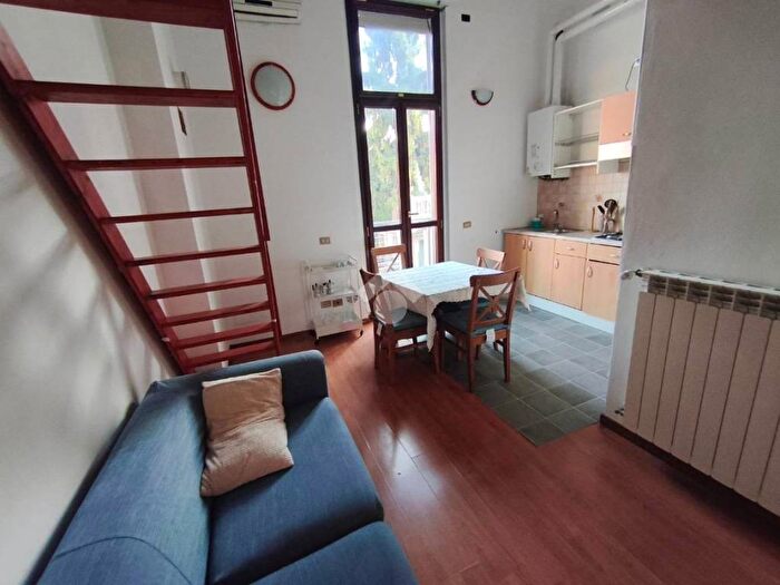 Appartamento trilocale in affitto in VIA CARLO TORRE, Navigli Darsena, Milano