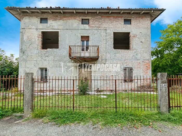 Casa con 6 locali in vendita in Via Verona, SantAgata Bolognese