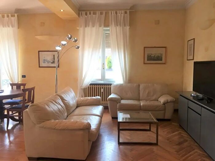 Appartamento trilocale in affitto in Via Valeggio, Torino