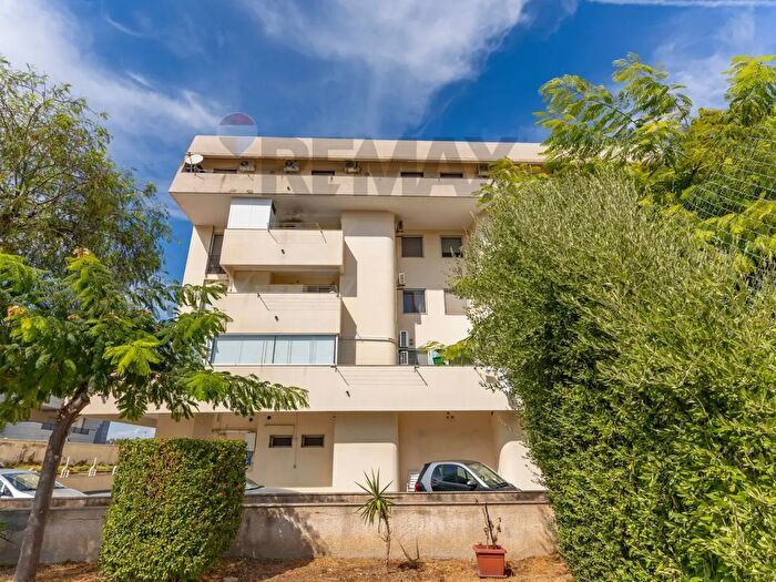 Appartamento bilocale in vendita in Via Cesare Battisti, Taranto