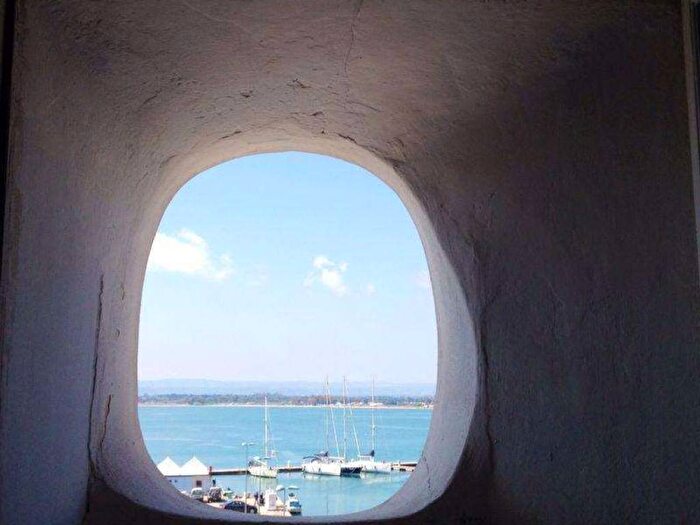 Appartamento quadrilocale in affitto in Via dei Miracoli, Ortigia, Siracusa