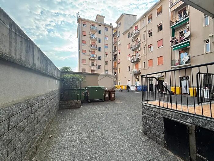 Appartamento bilocale in vendita in Via Cernaia, Paderno Dugnano