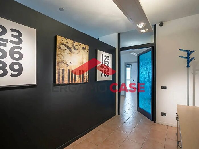 Appartamento bilocale in vendita in Piazza Aldo Moro, Grassobbio