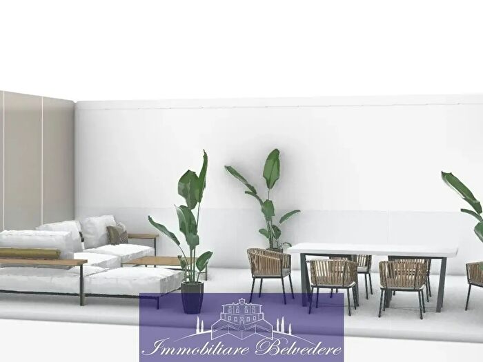 Appartamento con 5 locali in vendita in Via Ugo Foscolo, Camaiore