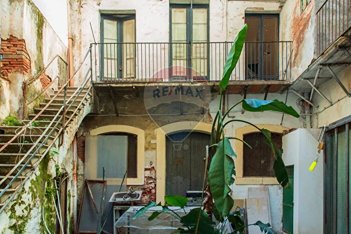 Appartamento bilocale in vendita in Via Marchese di Casalotto, Catania