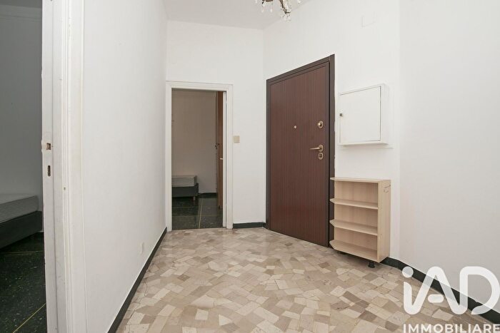 Appartamento con 6 locali in vendita in Via Carlo Orgiero, Genova