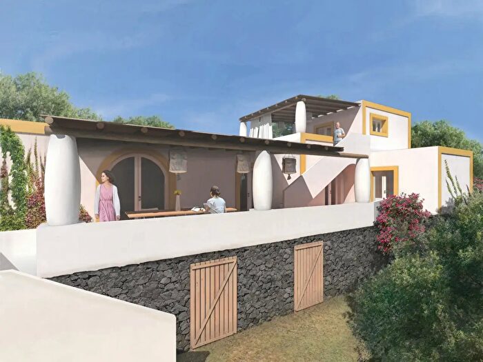 Casa quadrilocale in vendita in Località Policastro, Santa Marina Salina