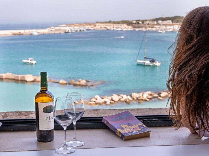 Appartamento bilocale in affitto in Via Punta, Centro, Otranto