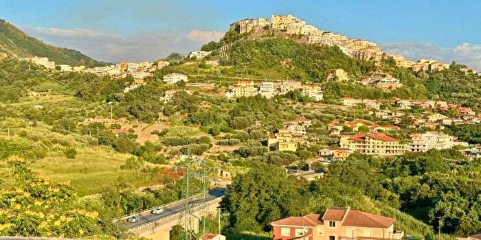 Appartamento con 5 locali in vendita in Contrada Vetticello, Belvedere Marittimo