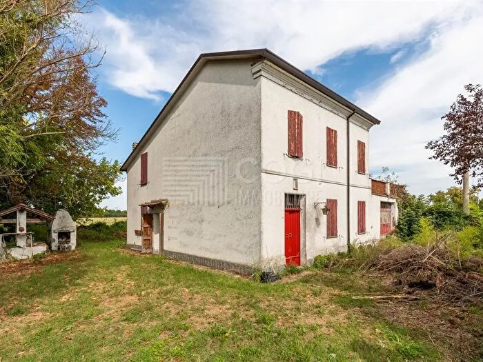 Casa con 5 locali in vendita in Lugo